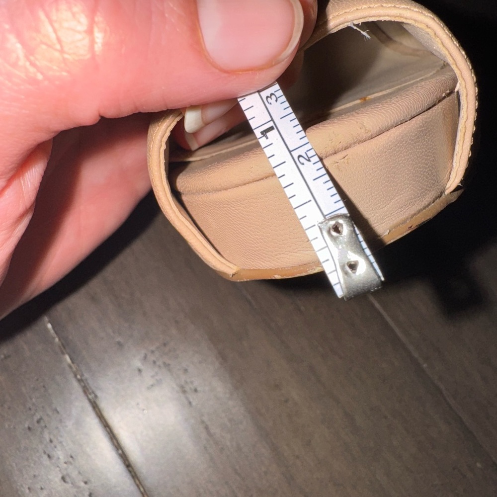 Nude Heels - Nine West size 8 - Picture 14 of 14